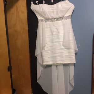 Long tail white dress